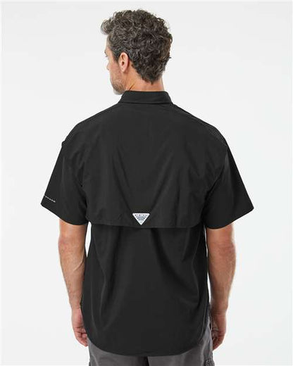 Columbia 212464 Men's PFG Bahama™ II Short Sleeve Shirt - Black - OnModelBack