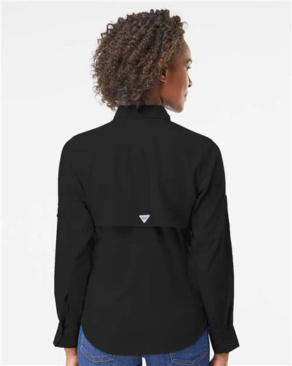 Columbia 212465 Women's PFG Tamiami™ II Shirt - Black - OnModelBack