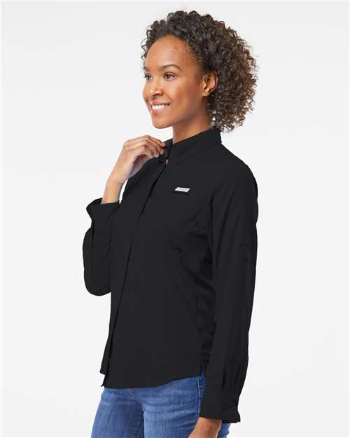 Columbia 212465 Women's PFG Tamiami™ II Shirt - Black - OnModelSide