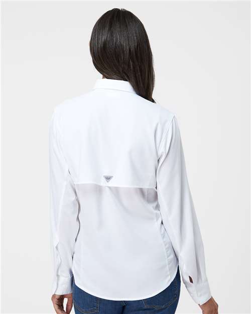 Columbia 212465 Women's PFG Tamiami™ II Shirt - White - OnModelBack
