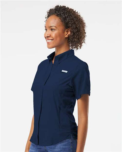 Columbia 212466 Women's PFG Tamiami™ II Short Sleeve Shirt - Collegiate Navy - OnModelSide
