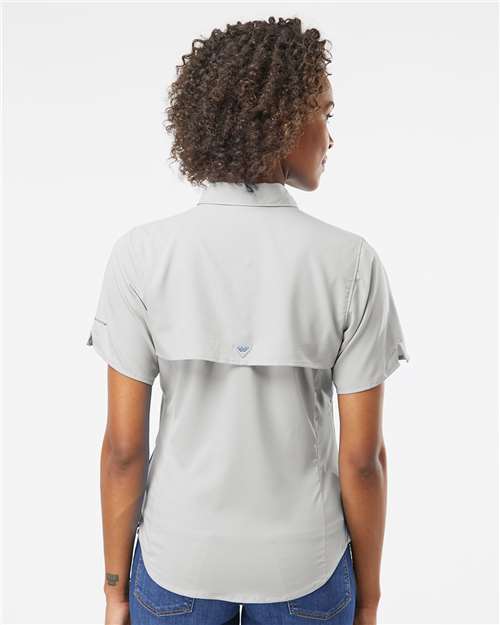 Columbia 212466 Women's PFG Tamiami™ II Short Sleeve Shirt - Cool Grey - OnModelBack