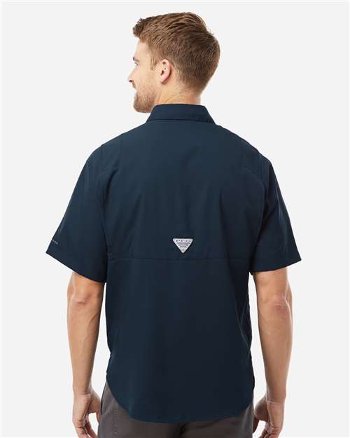 Columbia 212468 Men's PFG Tamiami™ II Short Sleeve Shirt - Collegiate Navy - OnModelBack