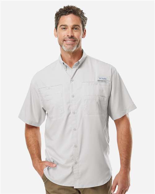 Columbia 212468 Men's PFG Tamiami™ II Short Sleeve Shirt - Cool Grey - OnModelFront