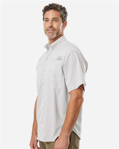 Columbia 212468 Men's PFG Tamiami™ II Short Sleeve Shirt - Cool Grey - OnModelSide