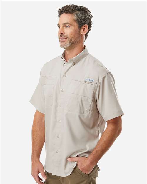 Columbia 212468 Men's PFG Tamiami™ II Short Sleeve Shirt - Fossil - OnModelSide