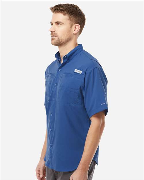 Columbia 212468 Men's PFG Tamiami™ II Short Sleeve Shirt - Vivid Blue - OnModelSide