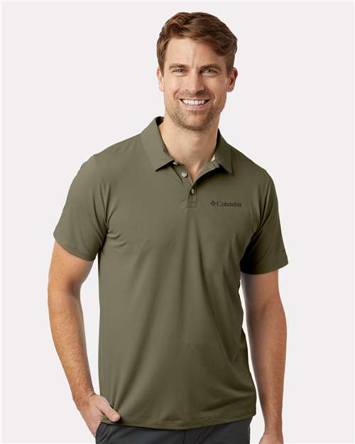 Columbia 211856 Men's Tech Trail™ Utility Polo - Stone Green - OnModelFront