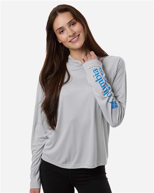 Columbia 216061 Women's PFG Tidal Tee™ Hooded Long Sleeve - Cool Grey/ Vivid Blue - OnModelFront