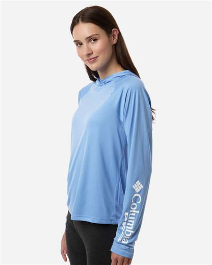 Columbia 216061 Women's PFG Tidal Tee™ Hooded Long Sleeve - White Cap/ White - OnModelSide