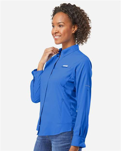 Columbia 212465 Women's PFG Tamiami™ II Shirt - Vivid Blue - OnModelSide