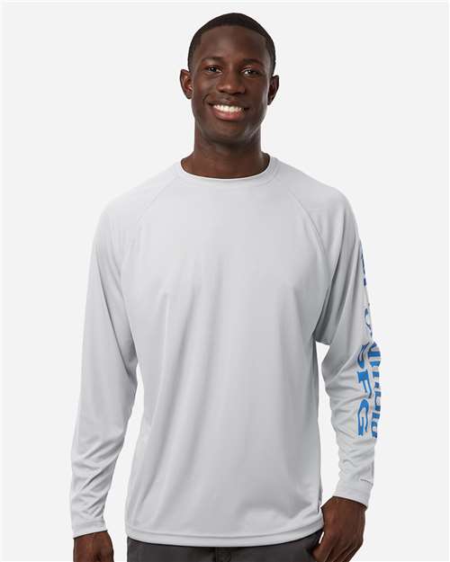 Columbia 212472 Men's PFG Terminal Tackle™ Long Sleeve T-Shirt - Cool Grey/ Vivid Blue - OnModelFront