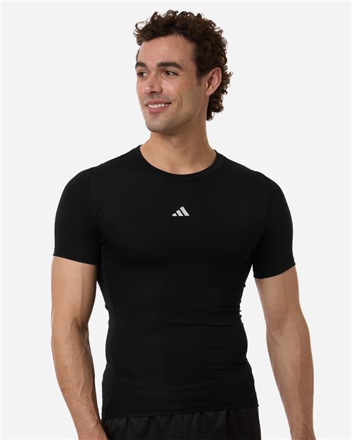 adidas AT130 Men's Techfit Compression T-Shirt - style view