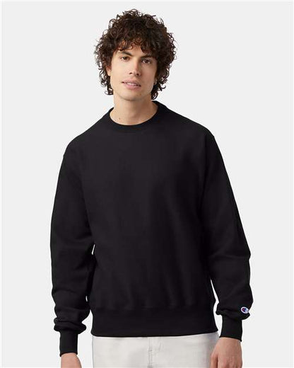 Champion S149 Unisex Reverse Weave® Crewneck Sweatshirt - Black - OnModelFront