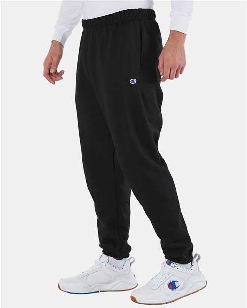 Champion RW10 Unsiex Reverse Weave® Sweatpants - Black - OnModelSide