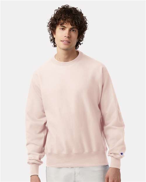 Champion S149 Unisex Reverse Weave® Crewneck Sweatshirt - Body Blush - OnModelFront