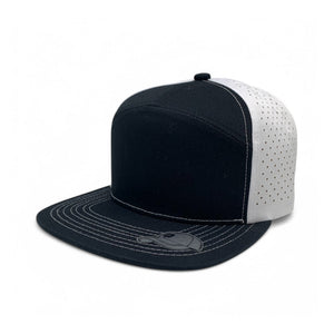 BLACK/WHITE